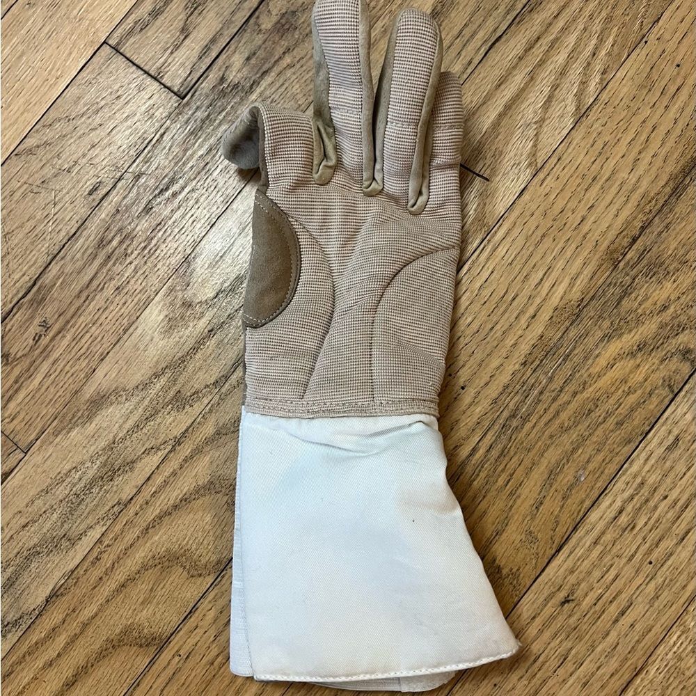 Right hand complete fencing set - Picture 15 of 16